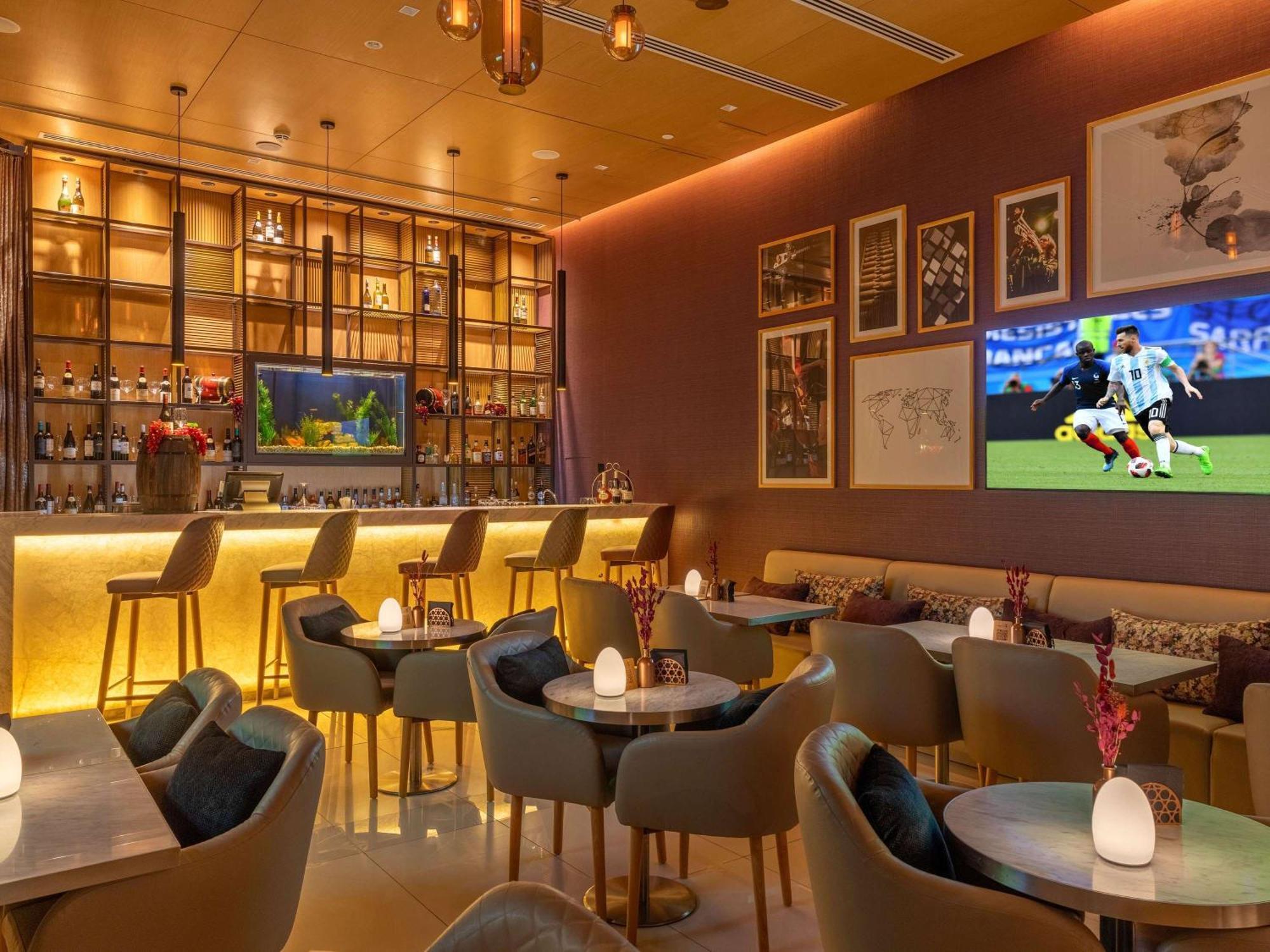 Novotel Bur Dubai - Healthcare City Esterno foto