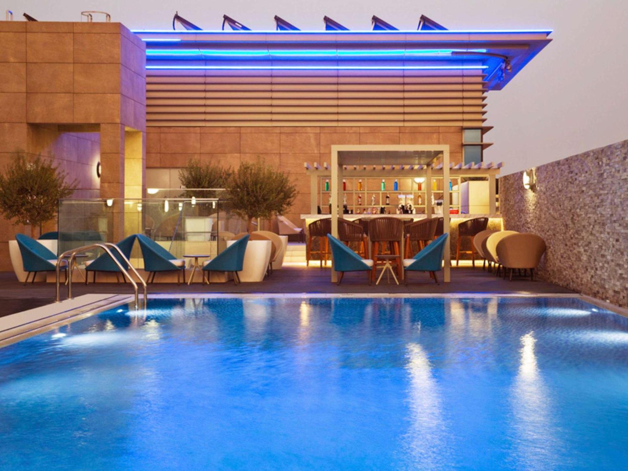 Novotel Bur Dubai - Healthcare City Esterno foto