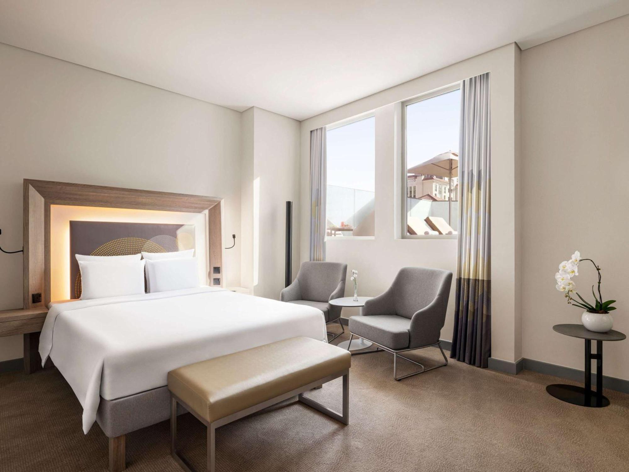 Novotel Bur Dubai - Healthcare City Esterno foto