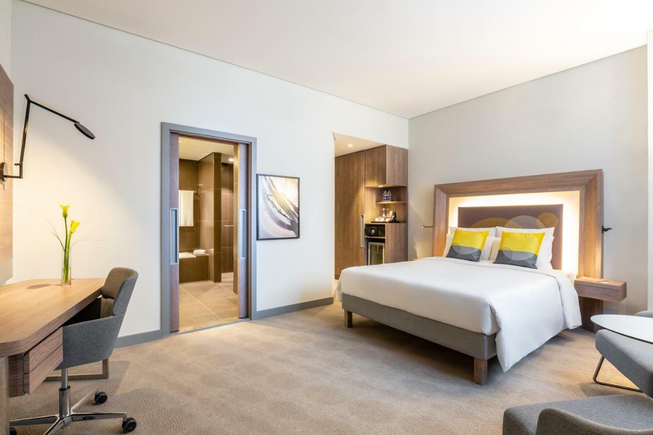 Novotel Bur Dubai - Healthcare City Esterno foto