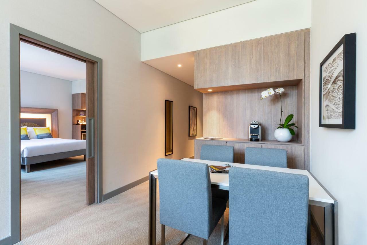 Novotel Bur Dubai - Healthcare City Esterno foto