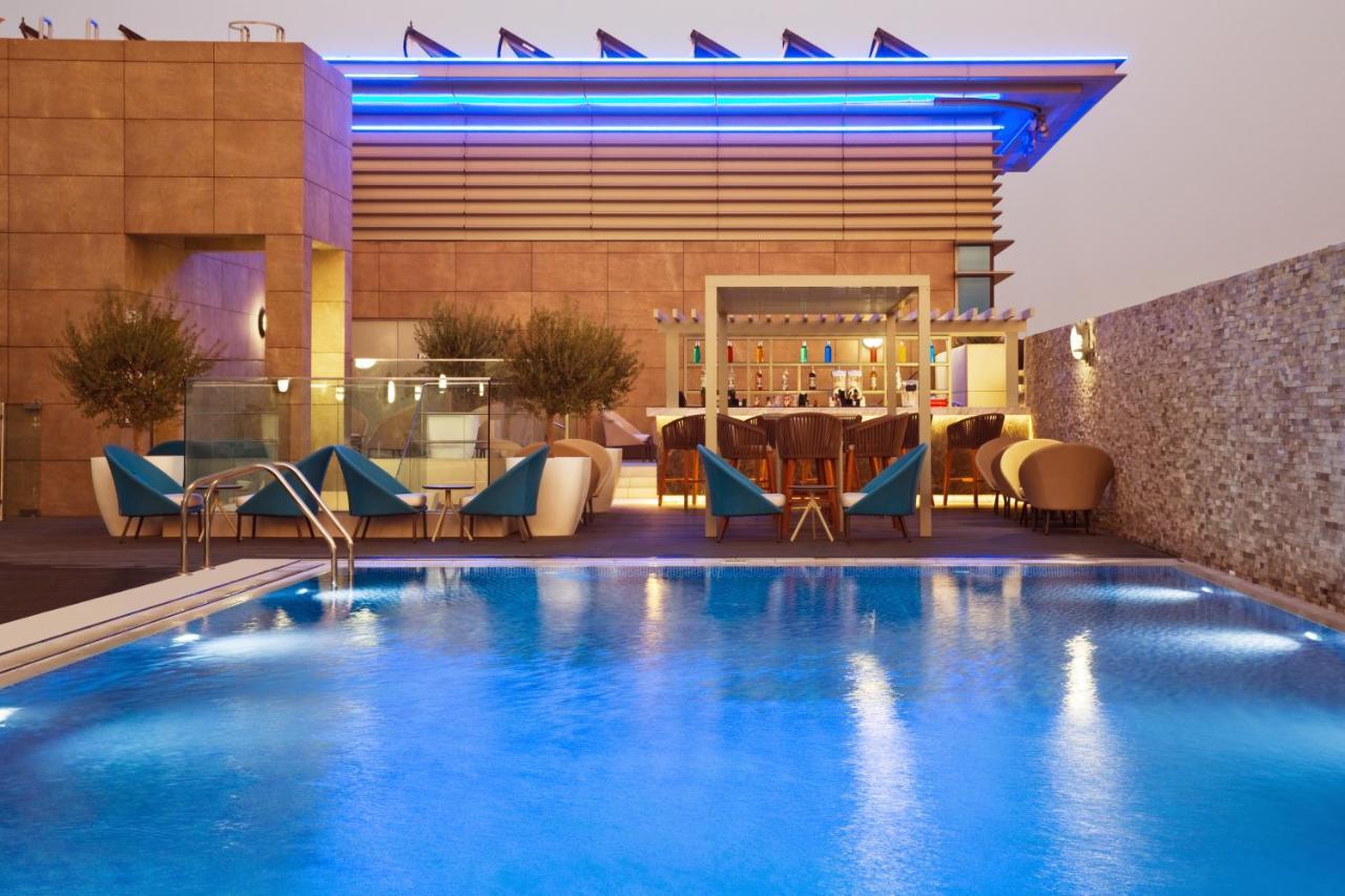 Novotel Bur Dubai - Healthcare City Esterno foto