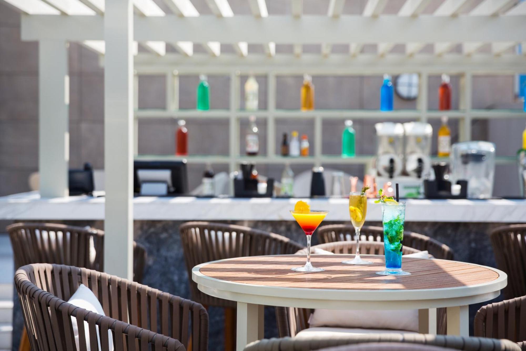 Novotel Bur Dubai - Healthcare City Esterno foto